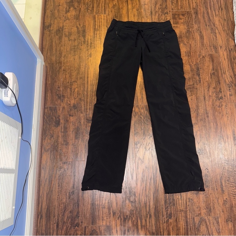 Athleta Black Women's Joggers size 2